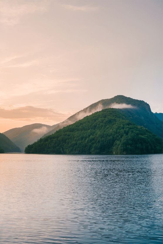 Lacul Tarnița la apus